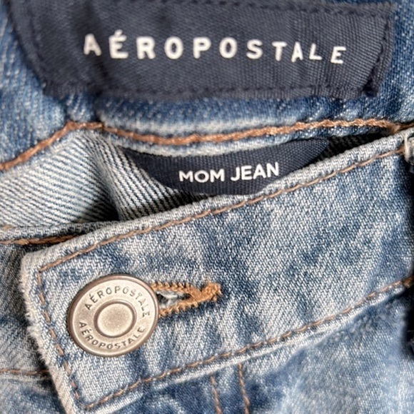 Aéropostale Distressed Mom Jean | SIZE 14R - Picture 8 of 14